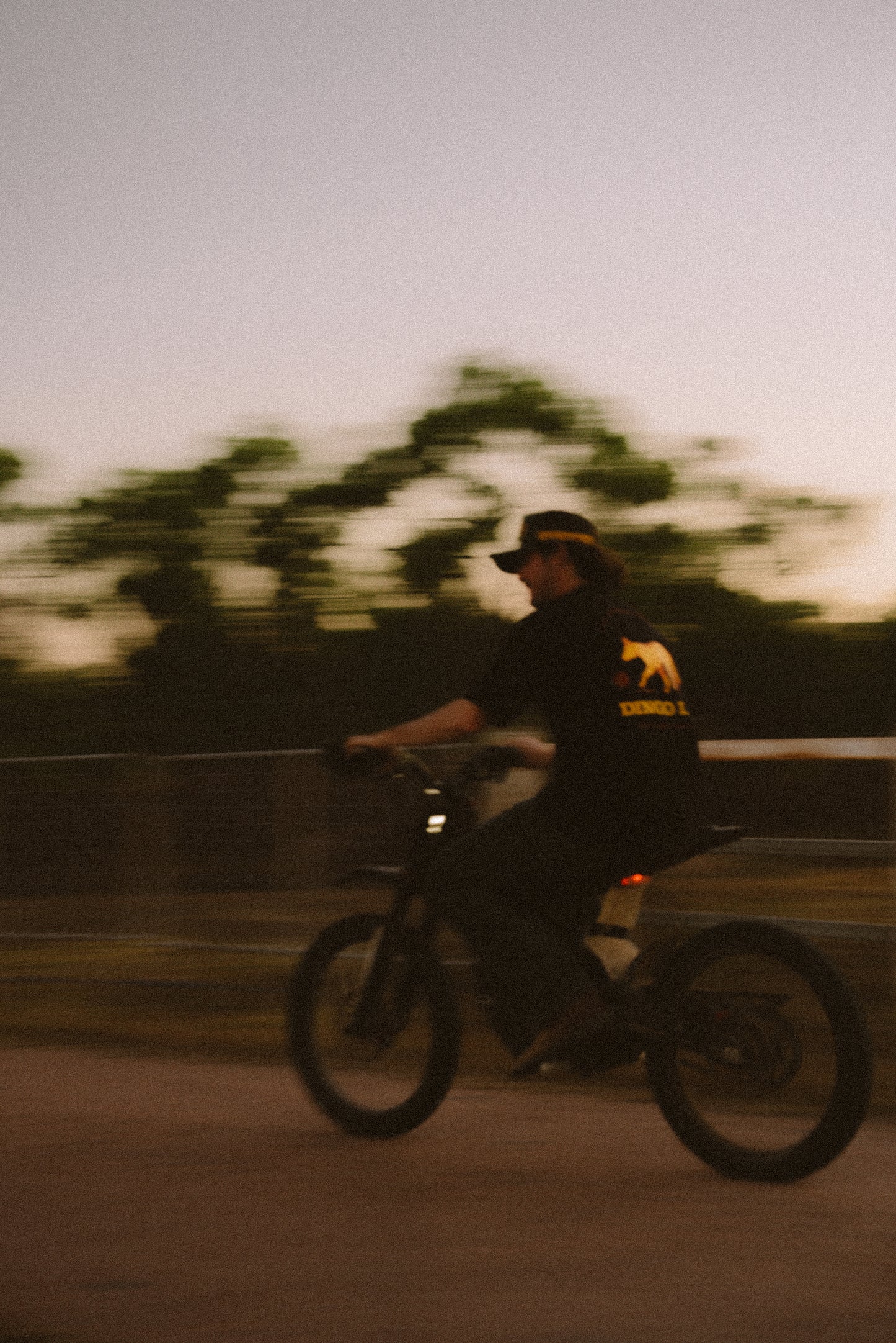 Dingo Den O/S Tee Black