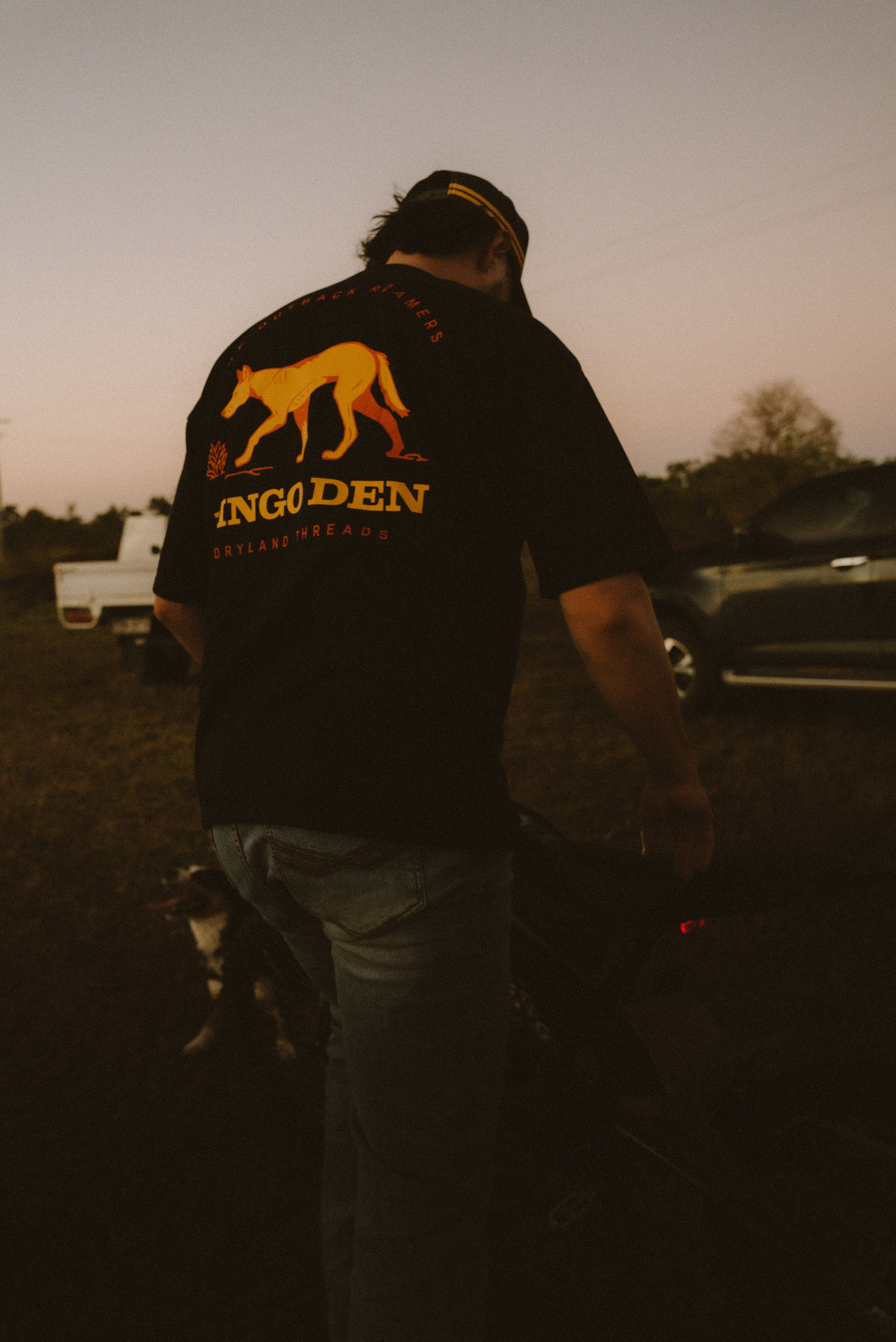 Dingo Den O/S Tee Black